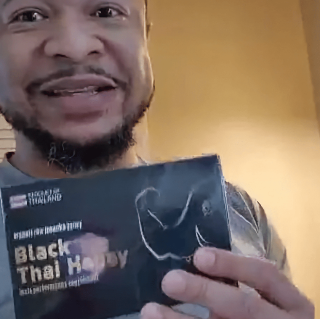 Verified customer reviewing Black Thai Honey